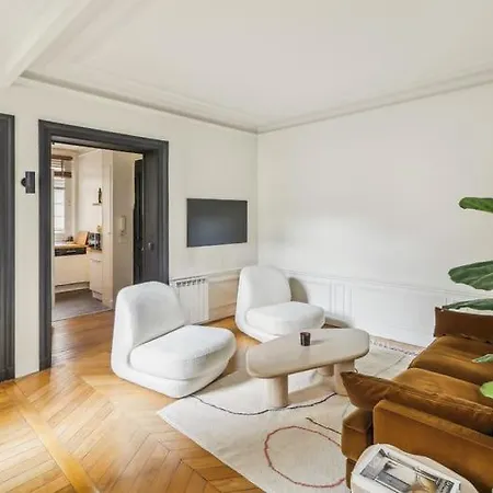 Havre De Paix Pour 4 Pax - Pigalle *